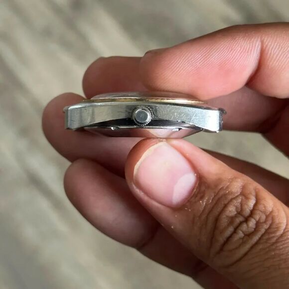 Vintage Wittnauer Automatic Date Watch - Picture 3 of 7